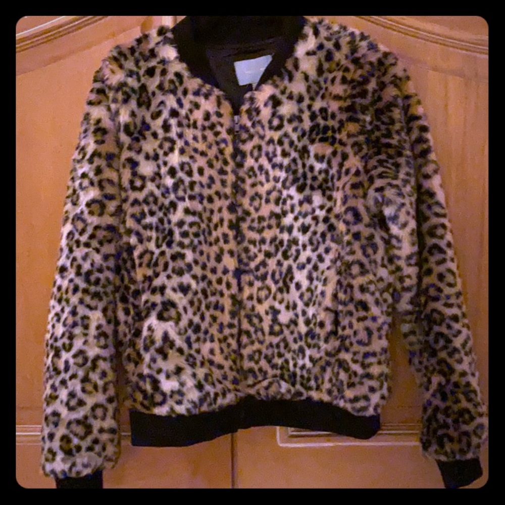 Cozy Anthro Leopard Bomber jacket